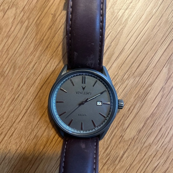 Vincero Gray Dial Watch with Brown Leather Strap - Picture 12 of 12
